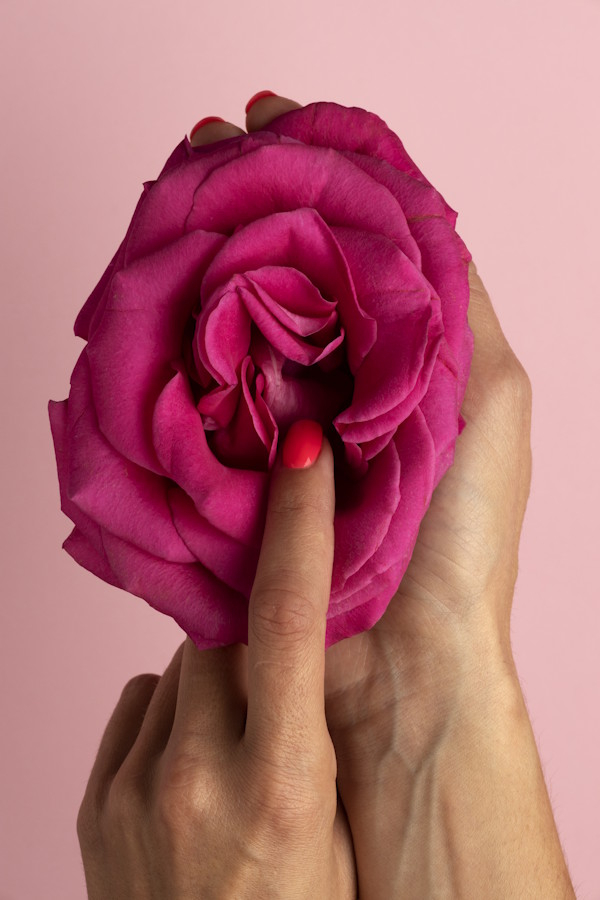 Die Schamlippenverkleinerung zählt zu den gängigen Eingriffen aus der Intimchirurgie bei Get2 Aesthetics in Hannover.